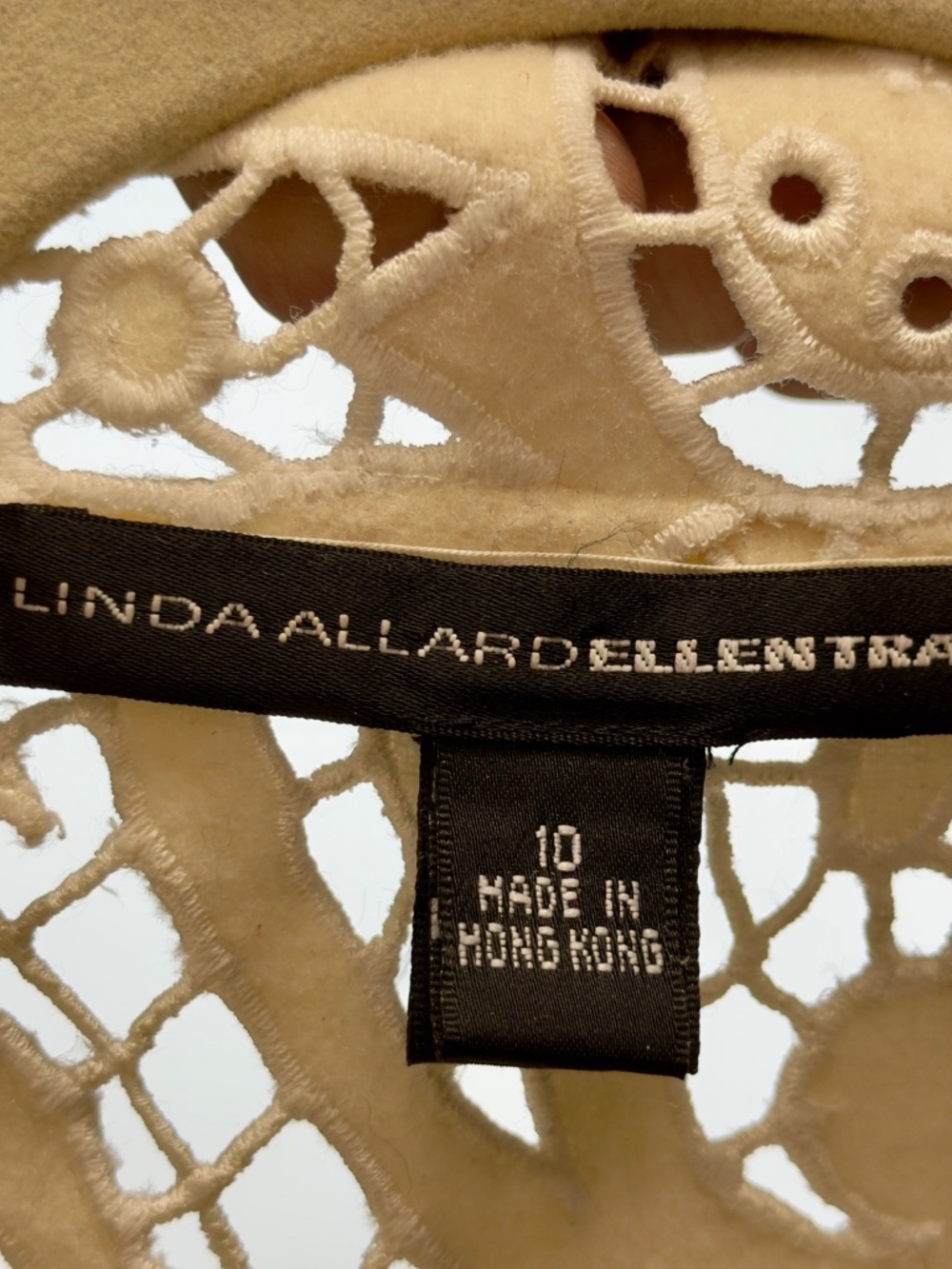 Ellen Tracy Lace Jacket, Thick Embrordered Lace.